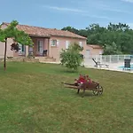 Comfortable With Swimming Pool Saint-Victor-de-Malcap