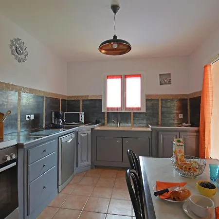 Villa Comfortable With Swimming Pool Saint-Victor-de-Malcap