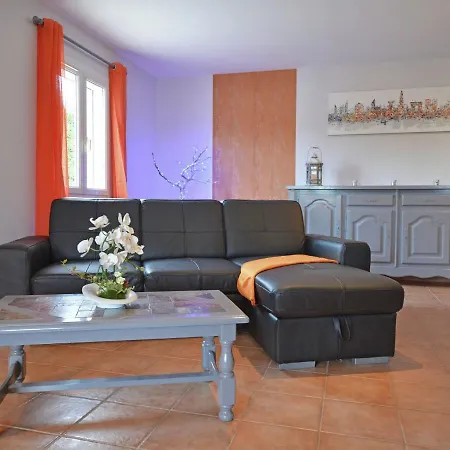 Comfortable With Swimming Pool Saint-Victor-de-Malcap