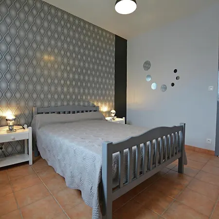 Comfortable With Swimming Pool Villa *