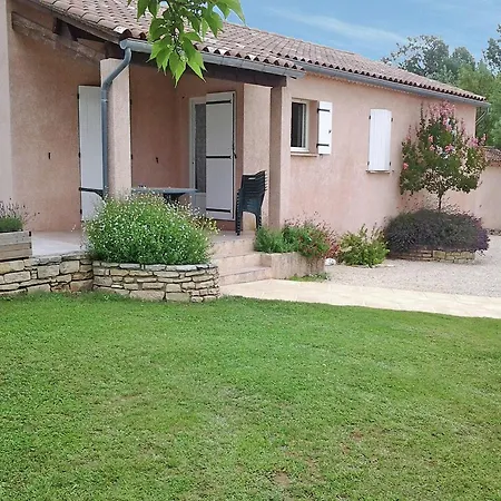 Villa Comfortable With Swimming Pool