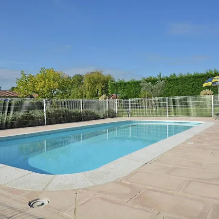 Villa Comfortable With Swimming Pool *