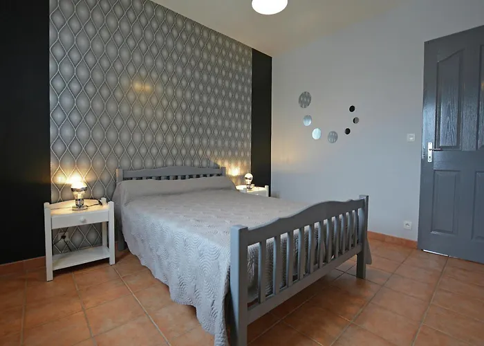 Comfortable With Swimming Pool Villa *