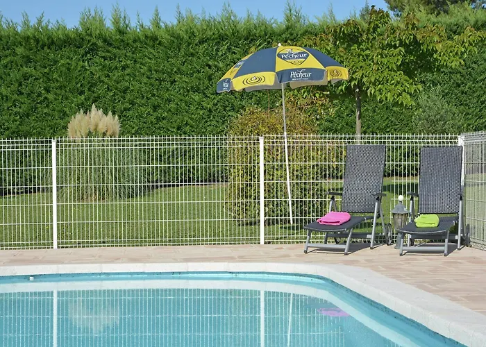 Comfortable With Swimming Pool * Saint-Victor-de-Malcap