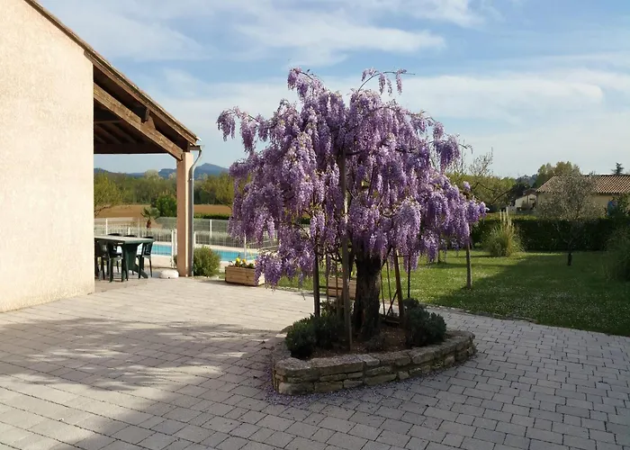 Villa Comfortable With Swimming Pool *