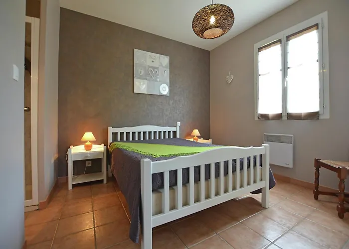 Villa Comfortable With Swimming Pool *