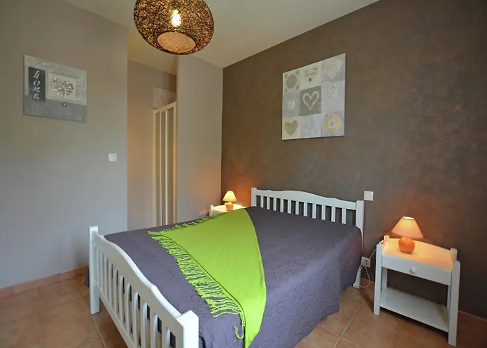 Comfortable With Swimming Pool Villa *