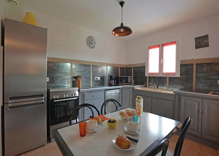 Villa Comfortable With Swimming Pool *