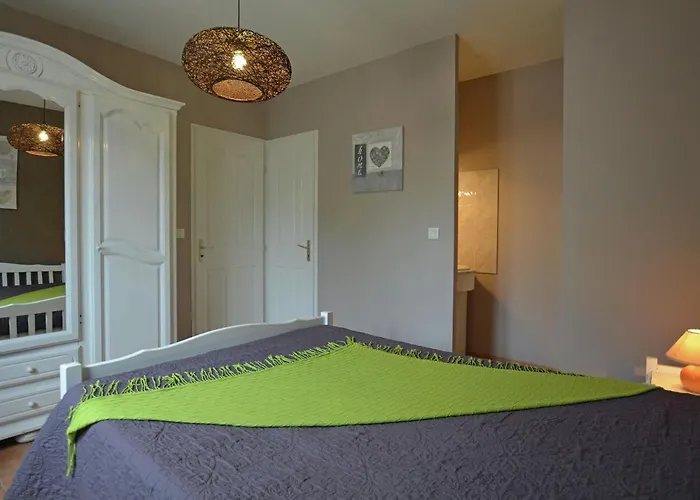 Comfortable With Swimming Pool Villa *