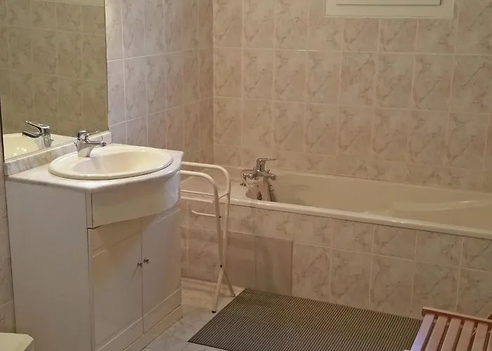 Comfortable With Swimming Pool Villa Saint-Victor-de-Malcap