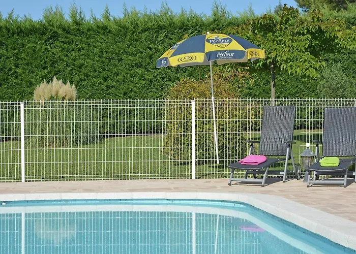 Comfortable With Swimming Pool Saint-Victor-de-Malcap