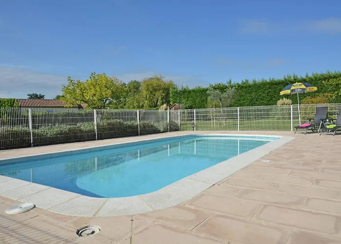 Villa Comfortable With Swimming Pool *